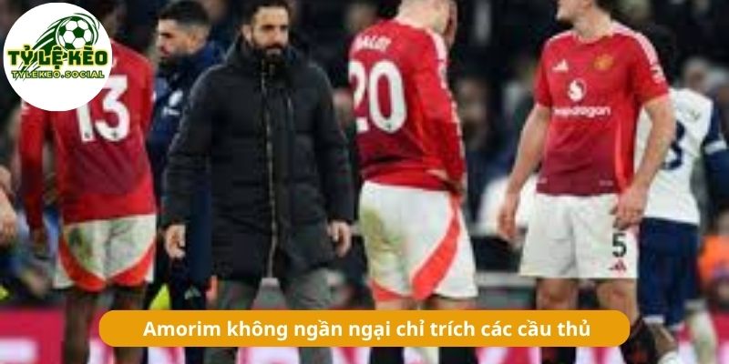 Amorim chỉ trích cầu thủ